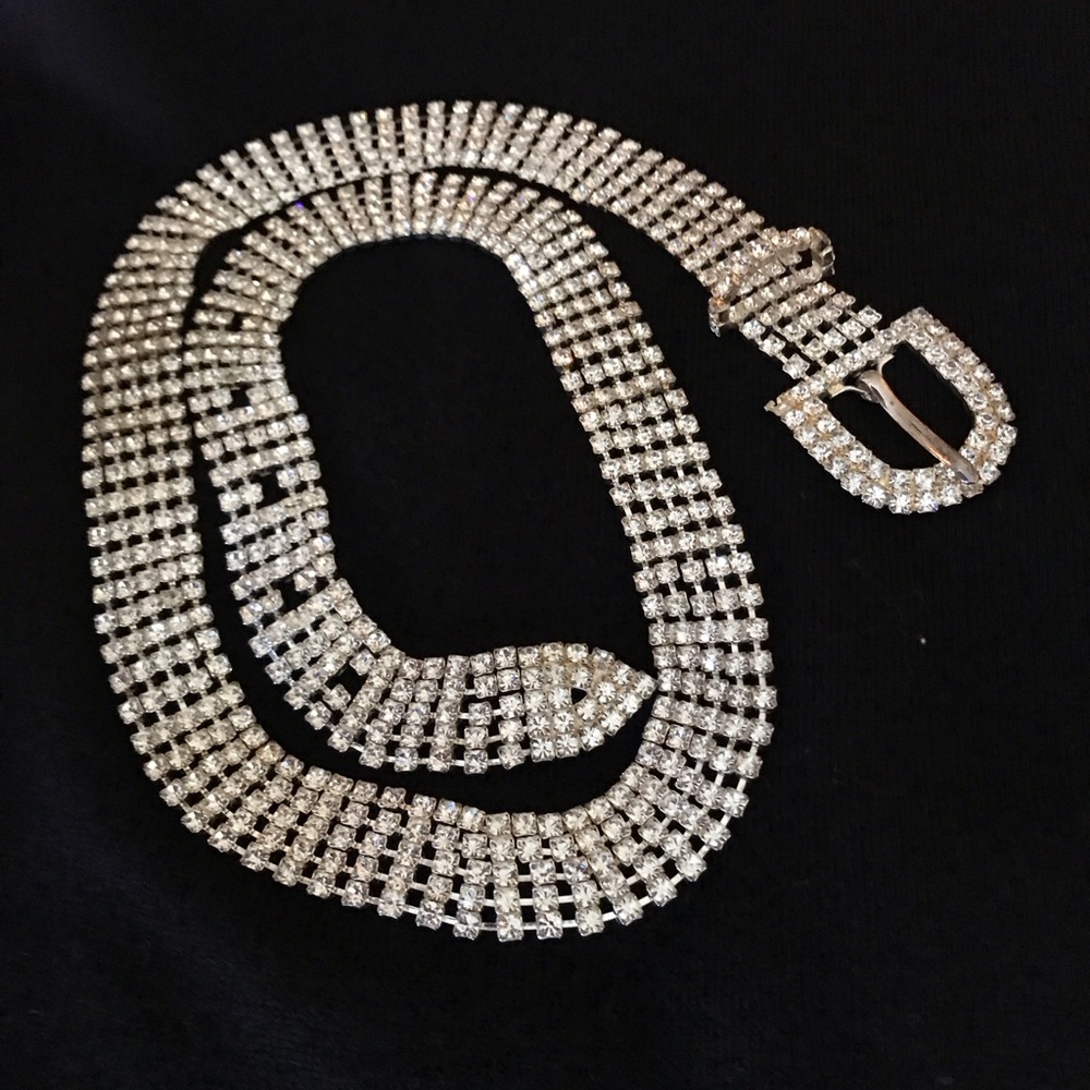 Dress cubic zirconia Belt. Approximate measurements 36” long x 1” wide.